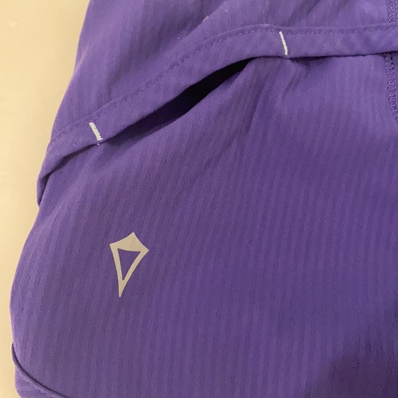 🛑SOLD ON DEPOP🛑Ivivva Speedy Shorts - Picture 3 of 5